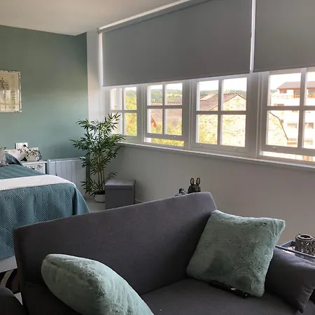 Estudios Rua Maior, 49-2b *