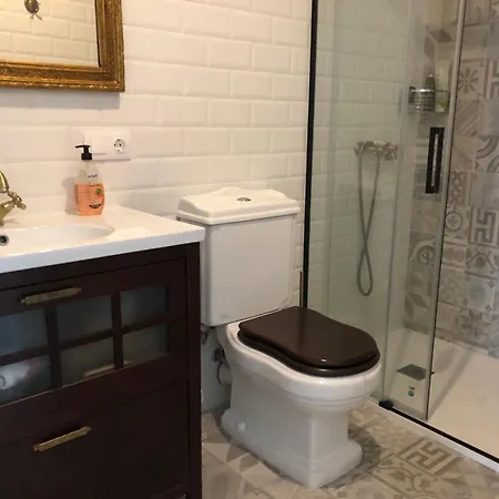 Estudios Rua Maior, 49-2b *