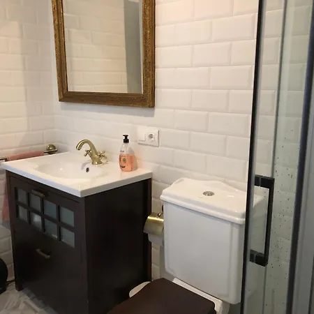 Estudios Rua Maior, 49-2b