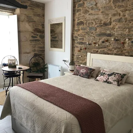 Estudios Rua Maior, 49-2b