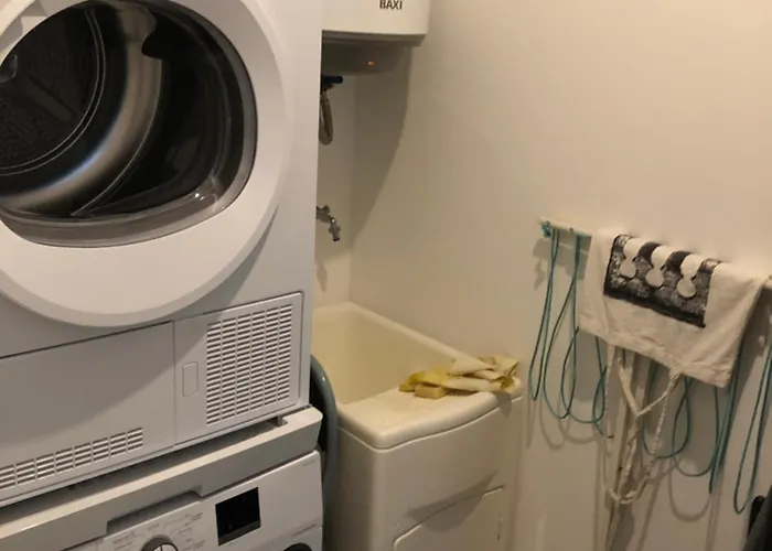 Estudios Rua Maior, 49-2b サリア