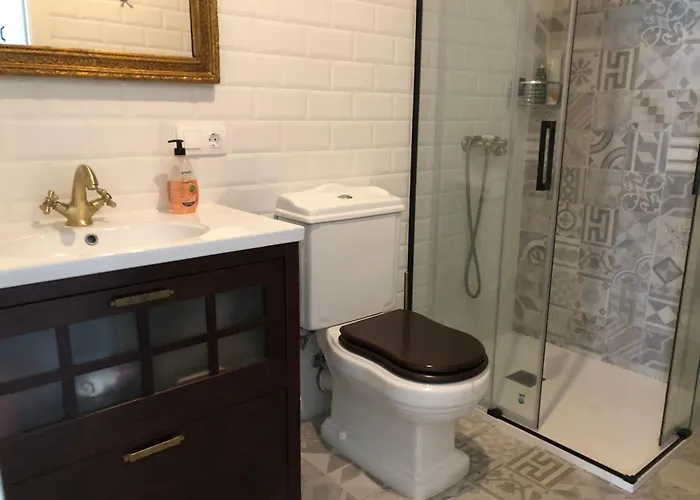 Estudios Rua Maior, 49-2b *